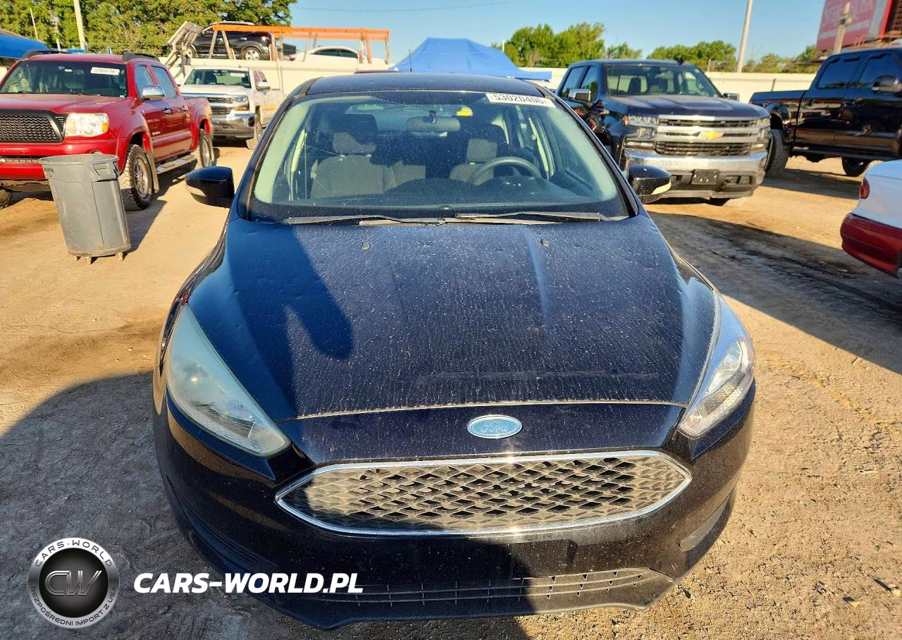 2016 Ford Focus Se VIN:1FADP3K29GL258187 - 5