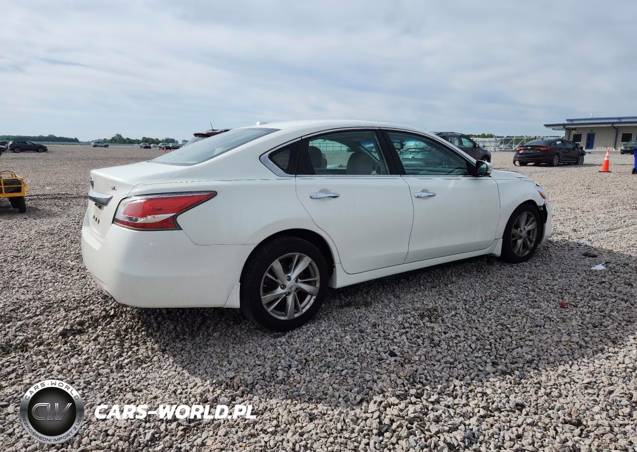2015 Nissan Altima 2.5 VIN:1N4AL3AP6FN355152 - 3
