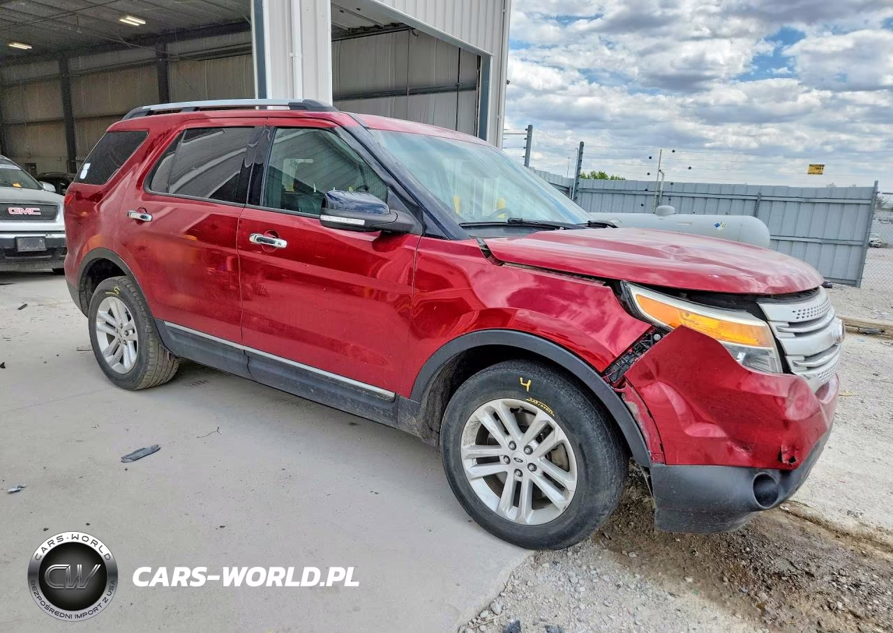 2015 Ford Explorer Xlt VIN:1FM5K8D84FGC12331 - 4