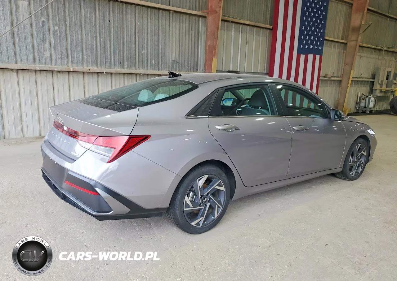 2025 Hyundai Elantra Limited VIN:KMHLP4DG6SU052621 - 3
