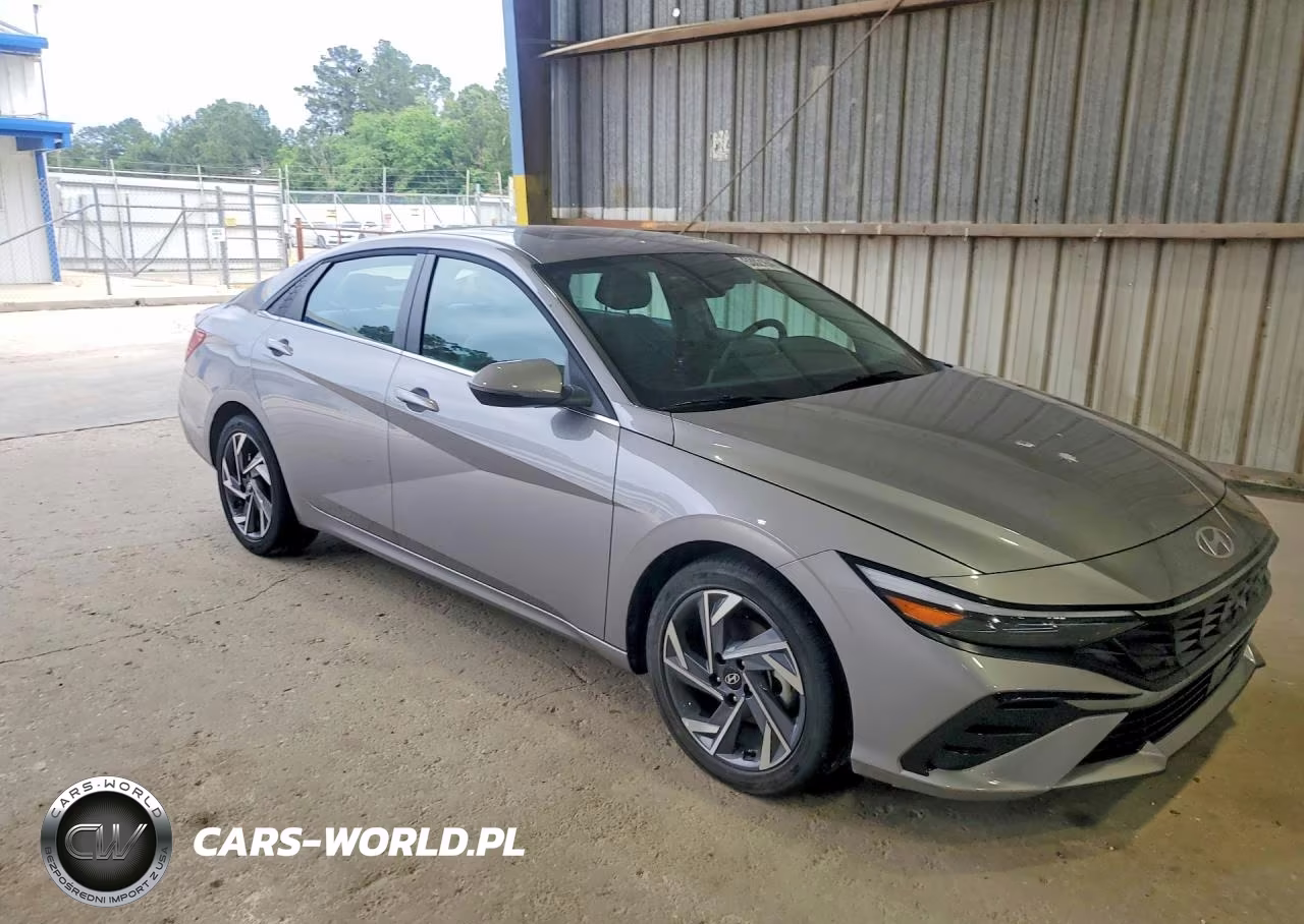 2025 Hyundai Elantra Limited VIN:KMHLP4DG6SU052621 - 4