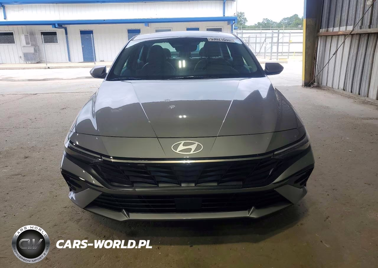 2025 Hyundai Elantra Limited VIN:KMHLP4DG6SU052621 - 5