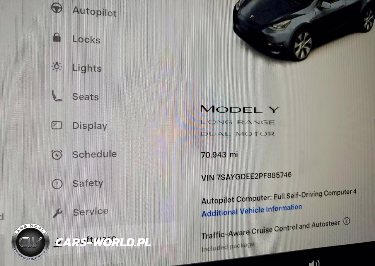 2023 Tesla Model Y VIN:7SAYGDEE2PF885746 - 9
