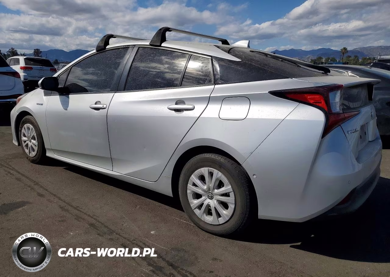 2021 Toyota Prius Le VIN:JTDKAMFU8M3137246 - 2