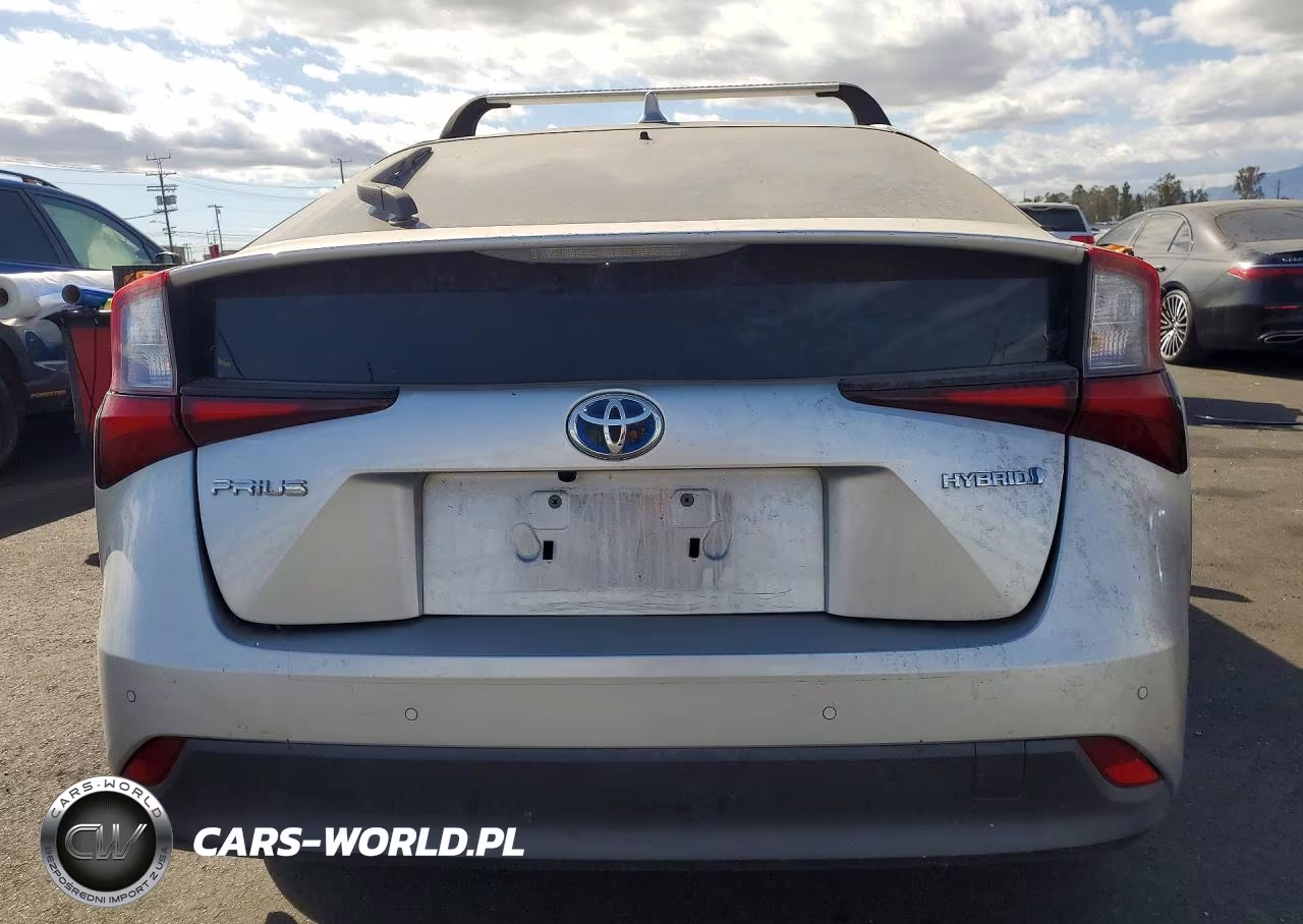 2021 Toyota Prius Le VIN:JTDKAMFU8M3137246 - 6