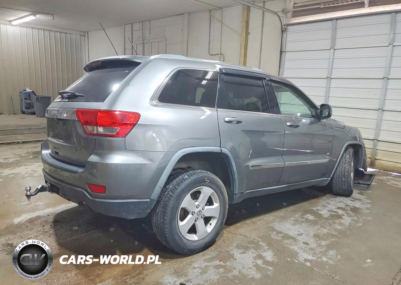 2012 Jeep Grand Cherokee Laredo VIN:1C4RJFAG3CC128125 - 3