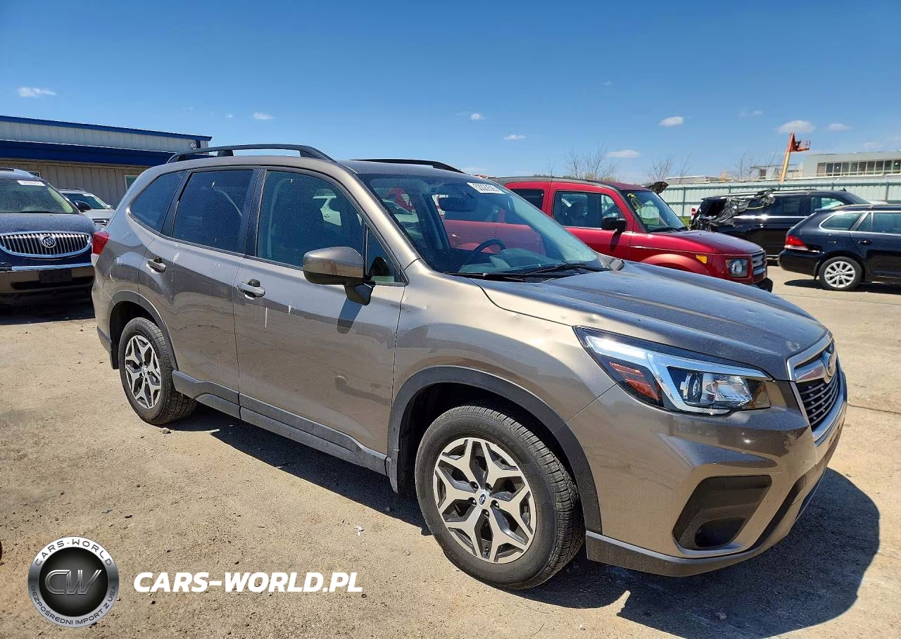 2019 Subaru Forester Premium VIN:JF2SKAGC6KH409859 - 4