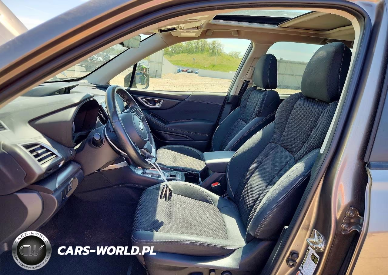 2019 Subaru Forester Premium VIN:JF2SKAGC6KH409859 - 7