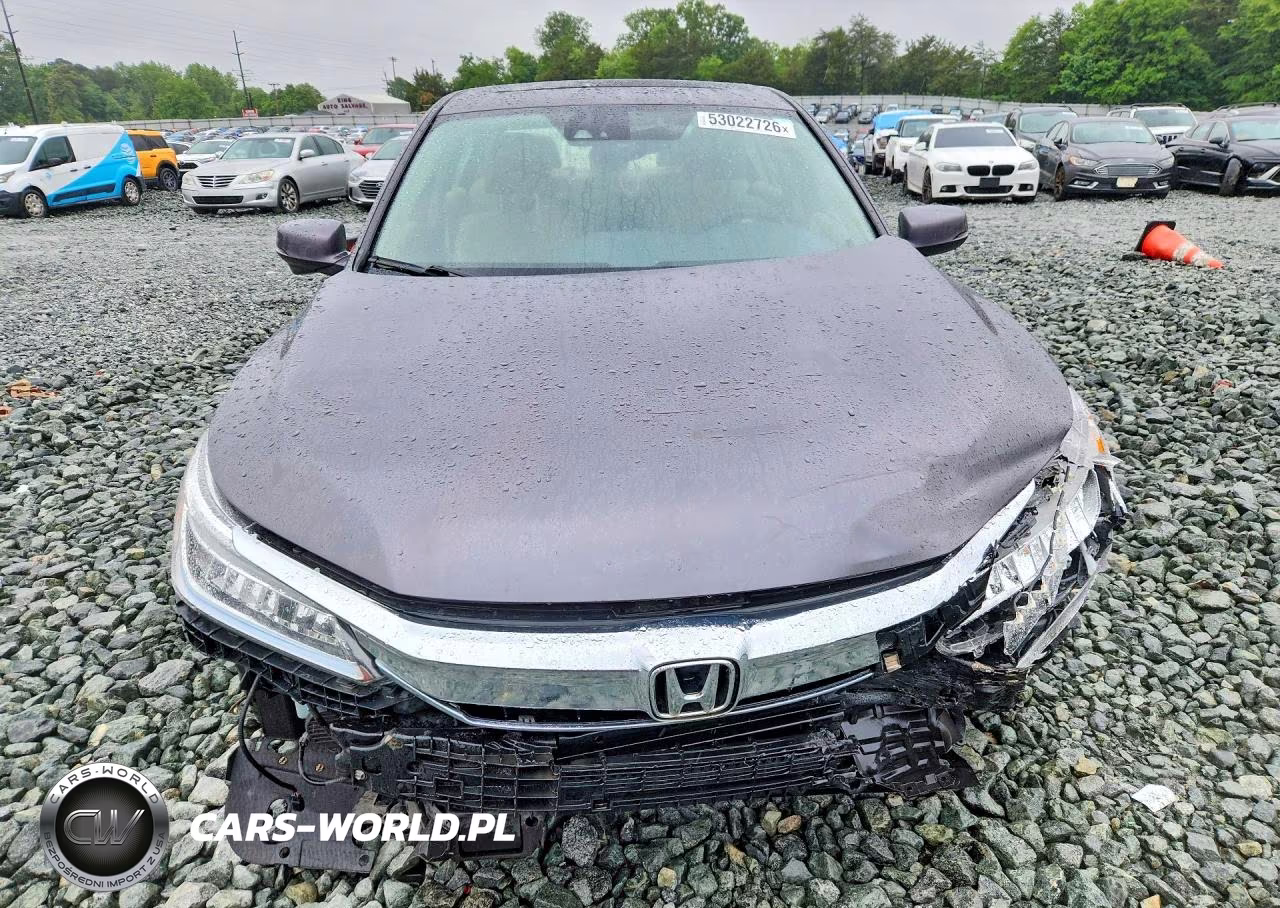 2017 Honda Accord Touring Hybrid VIN:JHMCR6F74HC000926 - 5