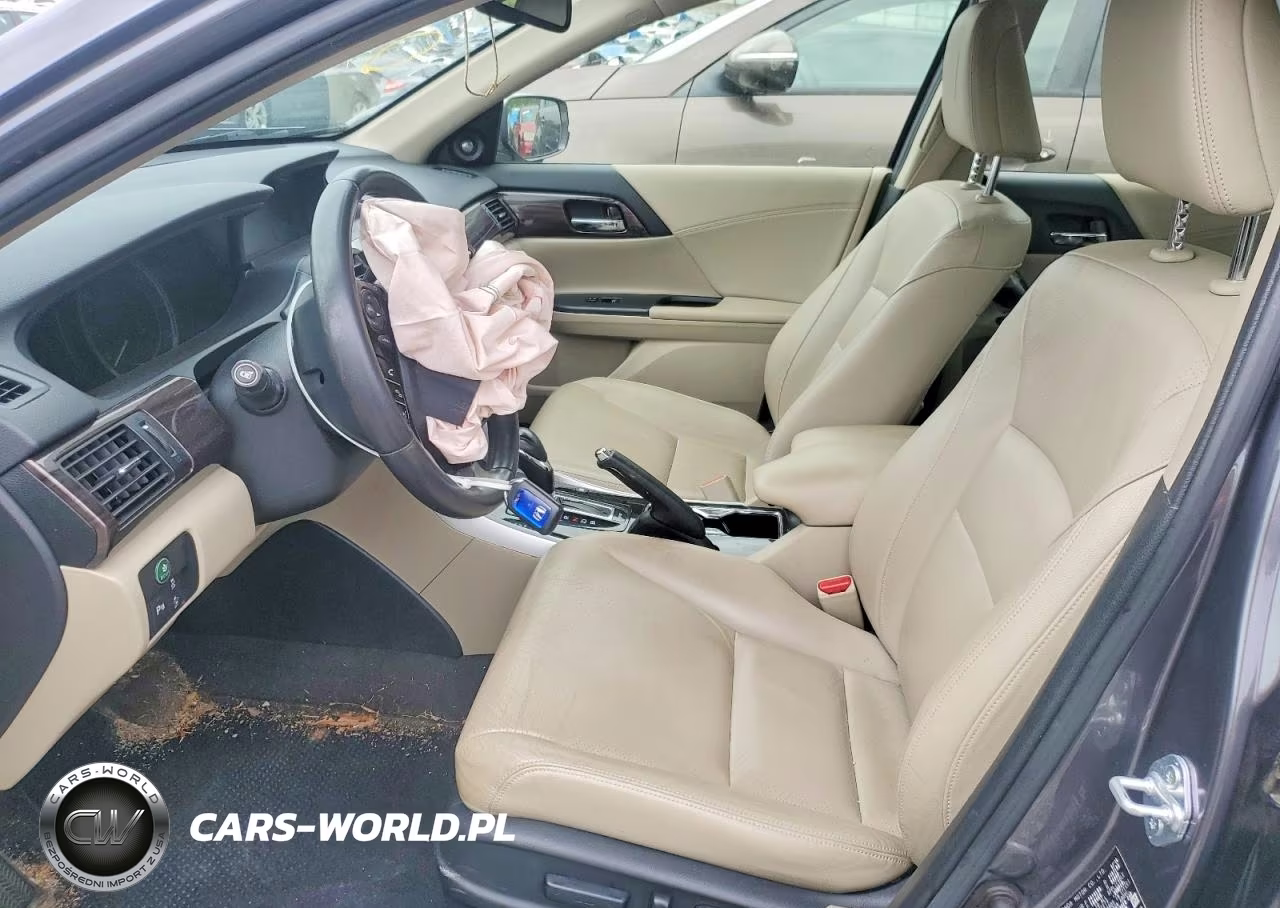 2017 Honda Accord Touring Hybrid VIN:JHMCR6F74HC000926 - 7
