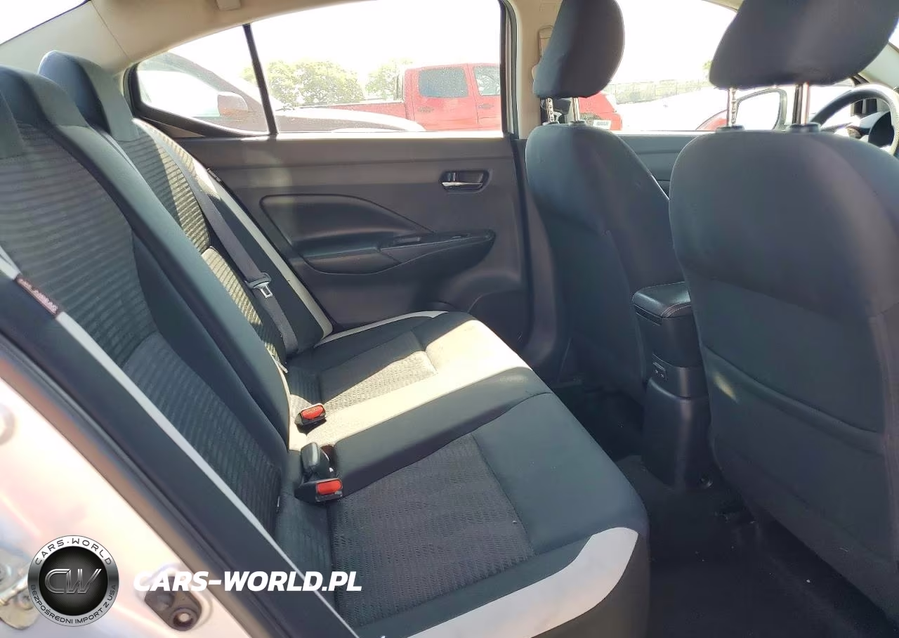 2020 Nissan Versa Sv VIN:3N1CN8EV9LL893880 - 10