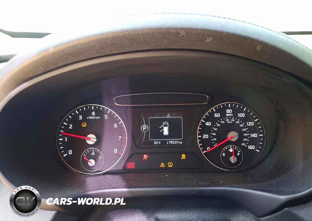 2016 Kia Sorento L VIN:5XYPG4A34GG091109 - 9