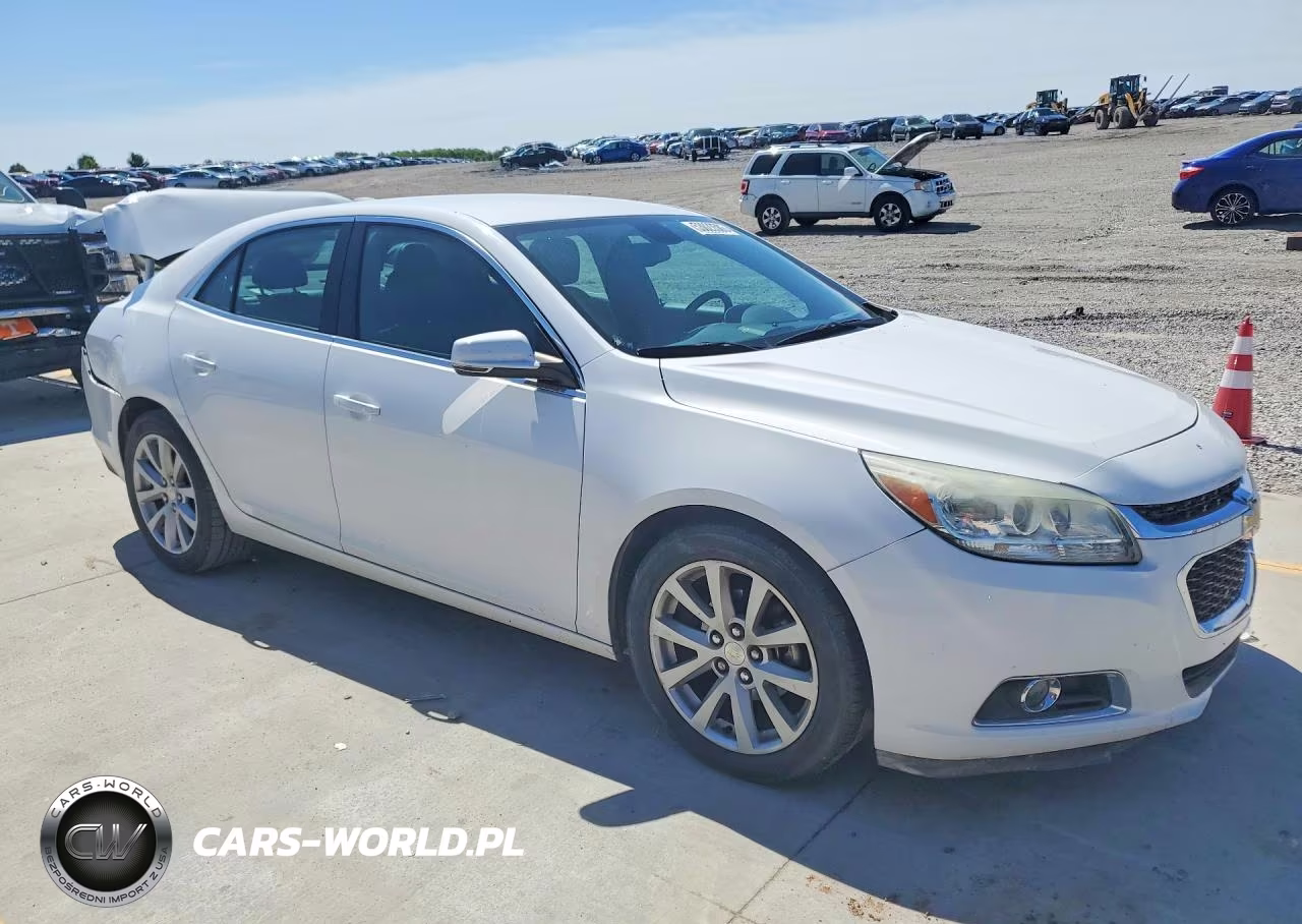 2015 Chevrolet Malibu 2Lt VIN:1G11D5SL5FU112347 - 4
