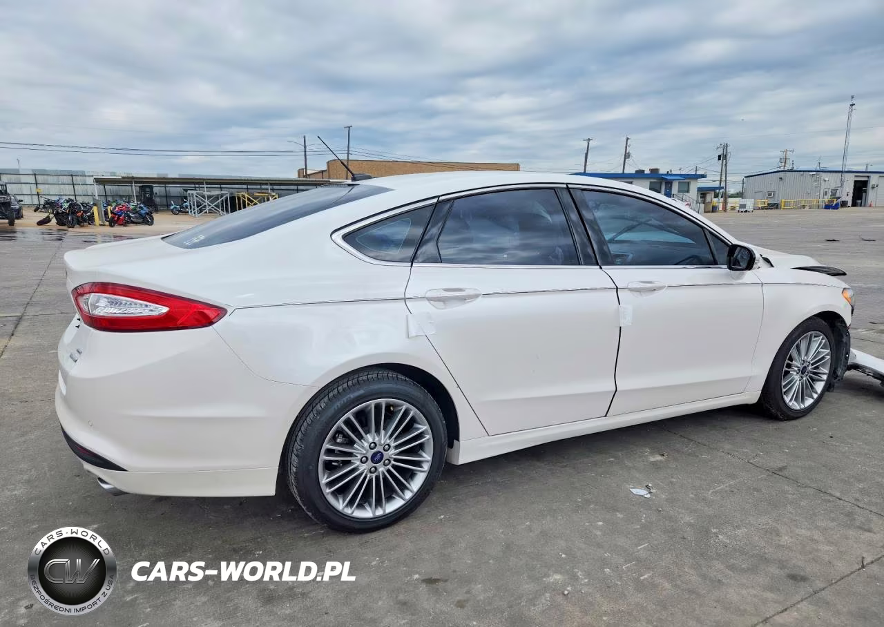 2015 Ford Fusion Se VIN:3FA6P0HD4FR113185 - 3
