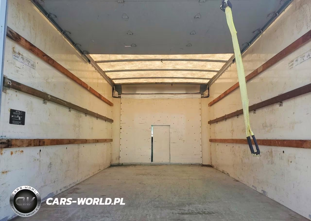 2001 GMC Savana Box Truck VIN:1GDHG31R911900495 - 10