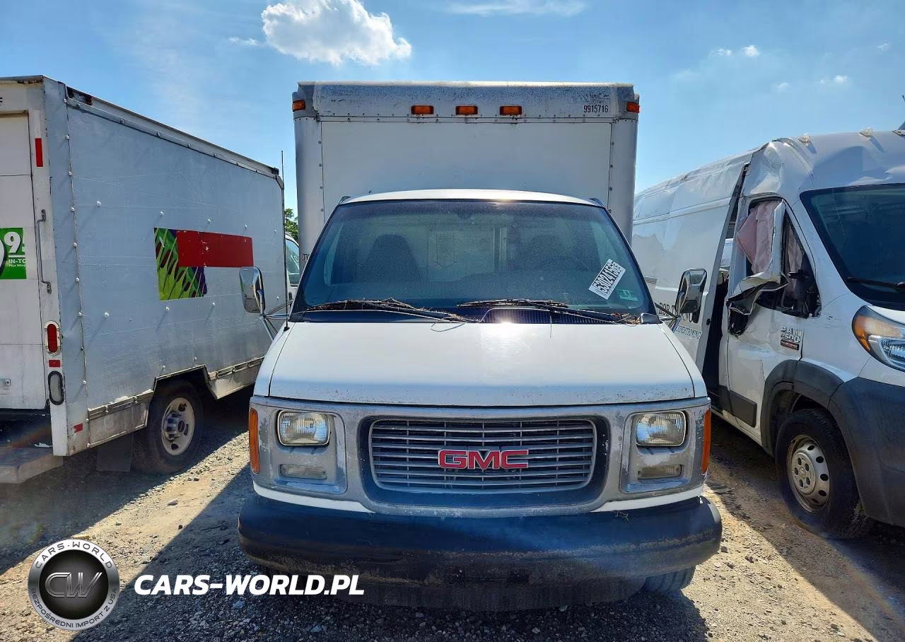 2001 GMC Savana Box Truck VIN:1GDHG31R911900495 - 5