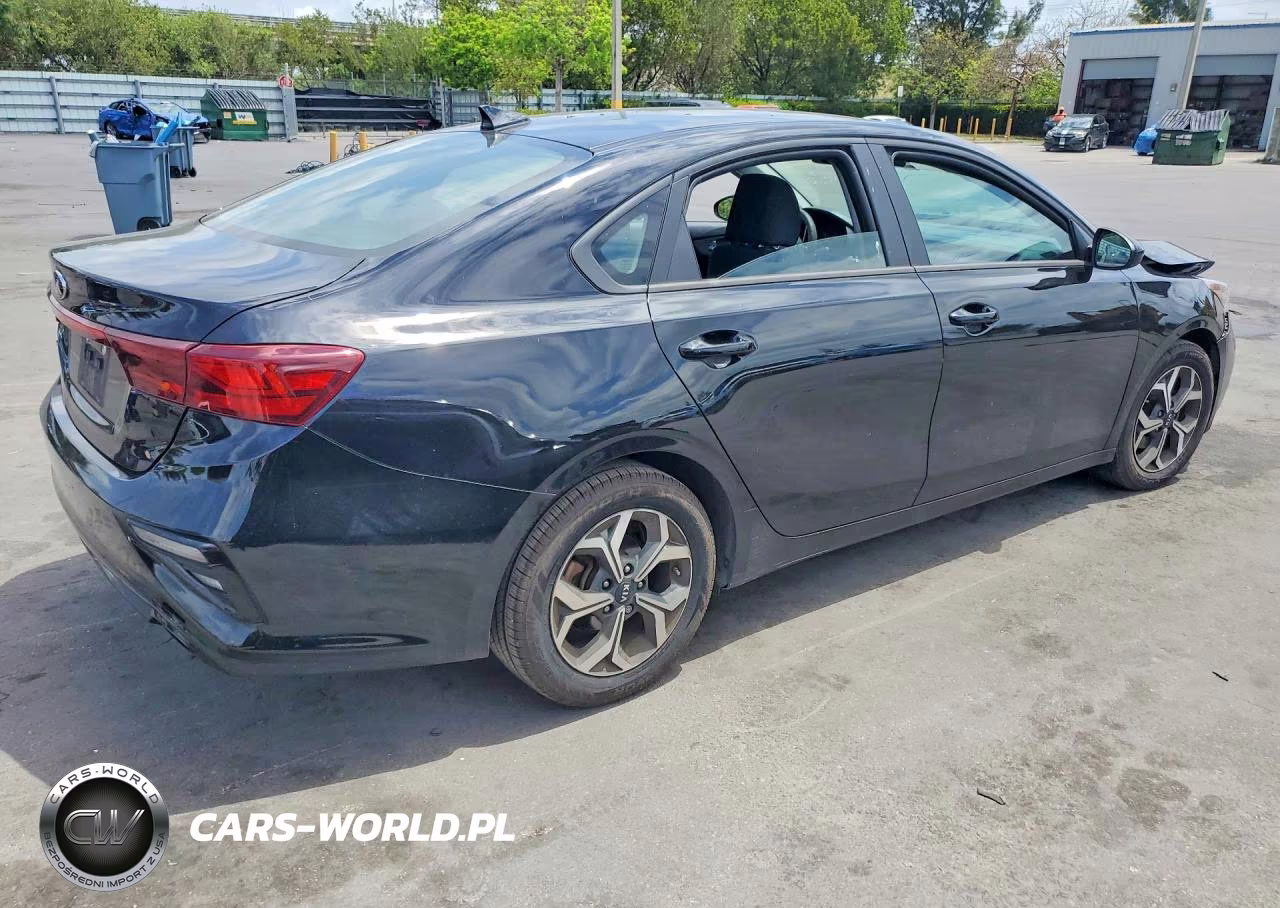 2021 Kia Forte Lxs VIN:3KPF24AD3ME408177 - 3