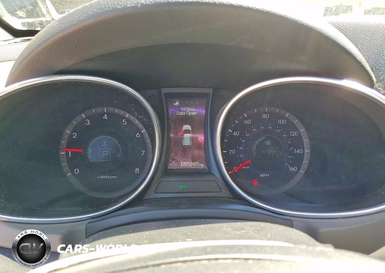 2013 Hyundai Santa Fe Sport 2.4L VIN:5XYZU3LBXDG105199 - 9
