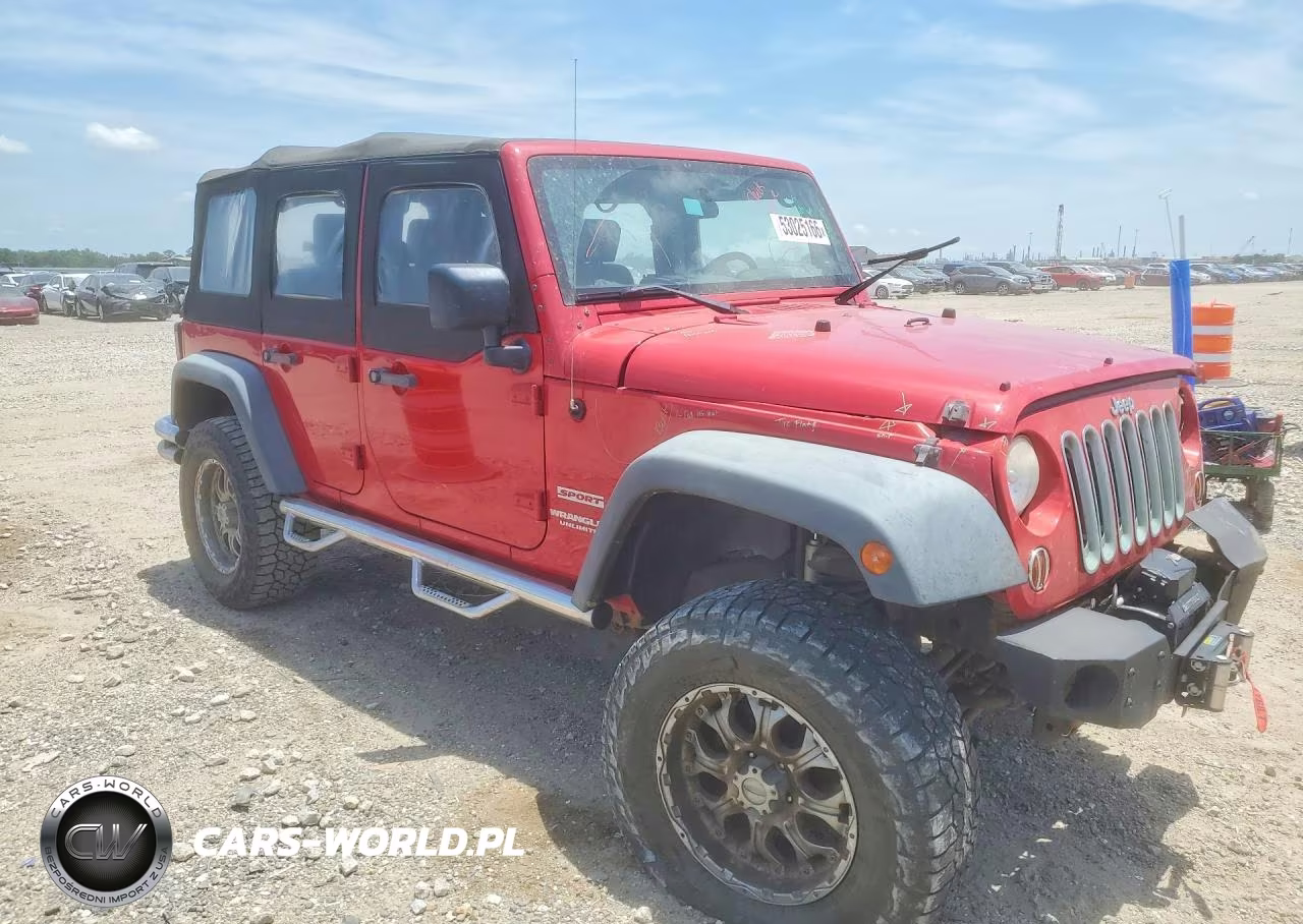 2010 Jeep Wrangler Unlimited Sport VIN:1J4BA3H14AL143614 - 4
