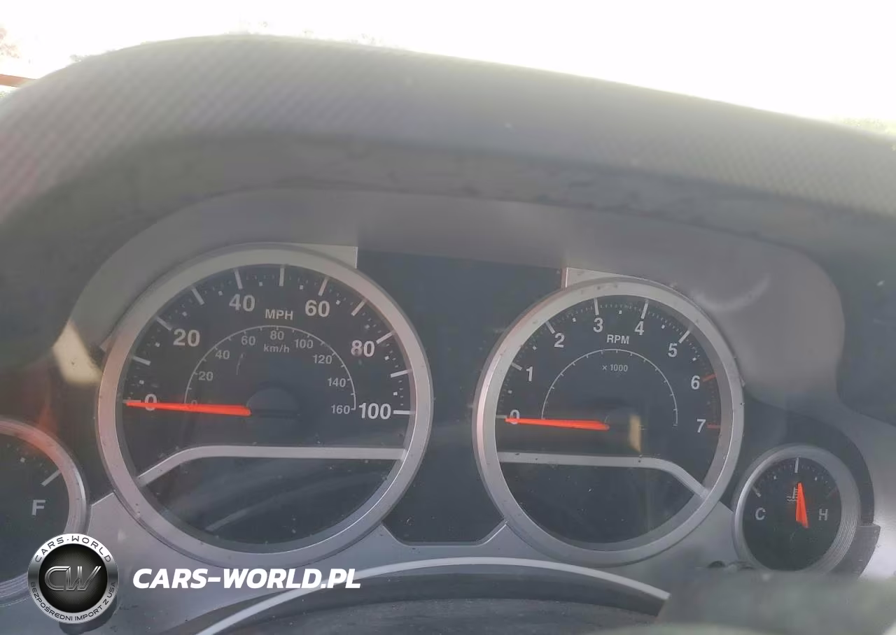 2010 Jeep Wrangler Unlimited Sport VIN:1J4BA3H14AL143614 - 9