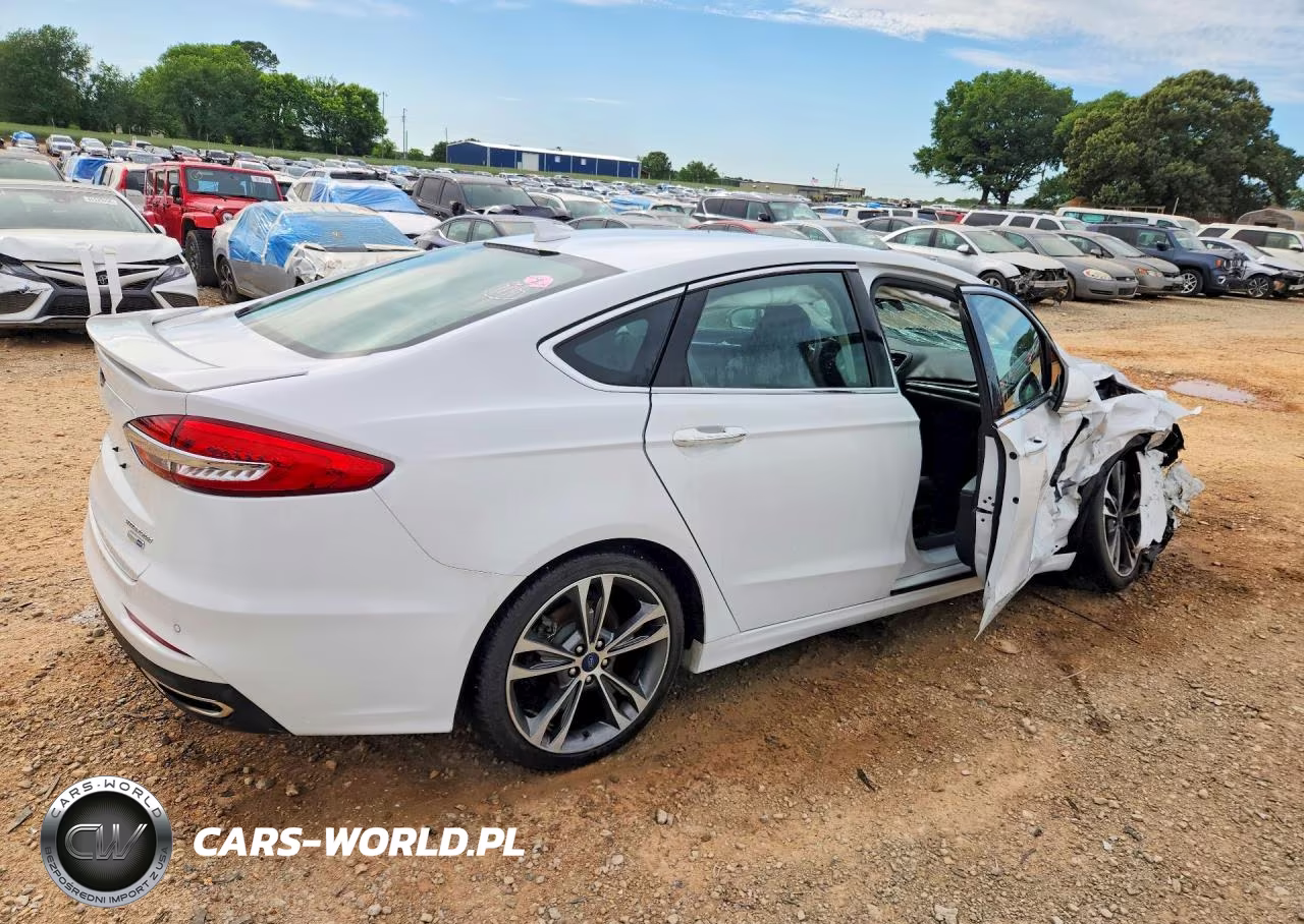 2020 Ford Fusion Titanium VIN:3FA6P0D97LR131418 - 3