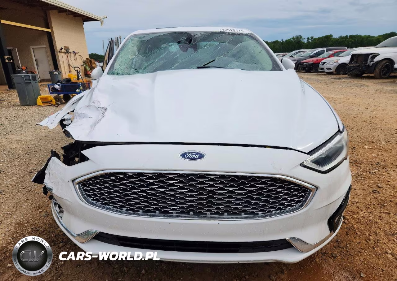 2020 Ford Fusion Titanium VIN:3FA6P0D97LR131418 - 5
