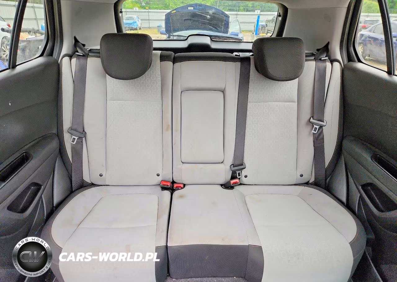 2020 Chevrolet Trax Ls VIN:3GNCJNSB0LL246244 - 10