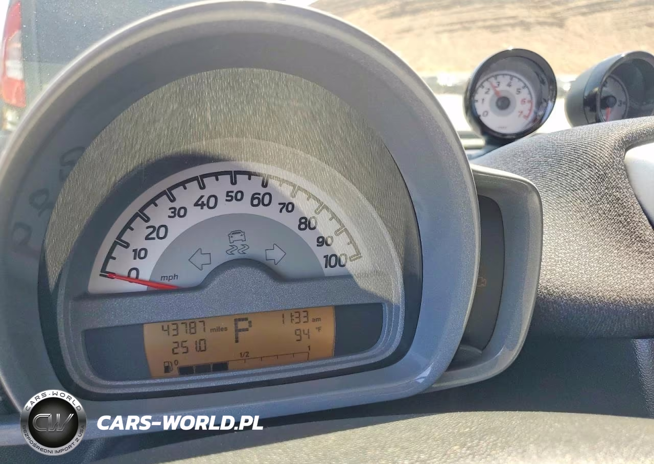 2013 Smart Fortwo Pure VIN:WMEEJ3BA2DK674155 - 9