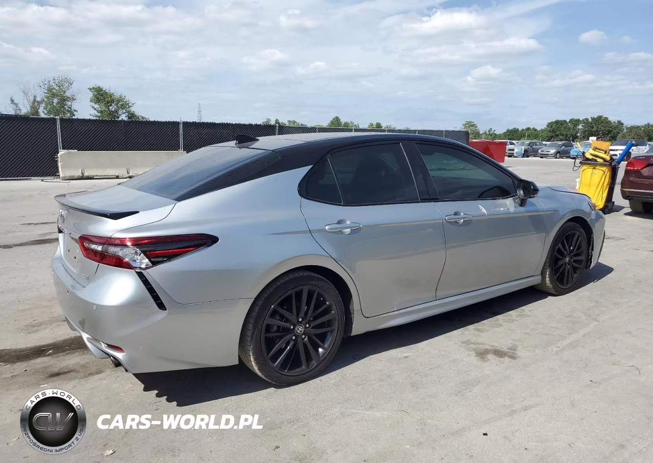 2021 Toyota Camry Xse VIN:4T1K61AK3MU497391 - 3