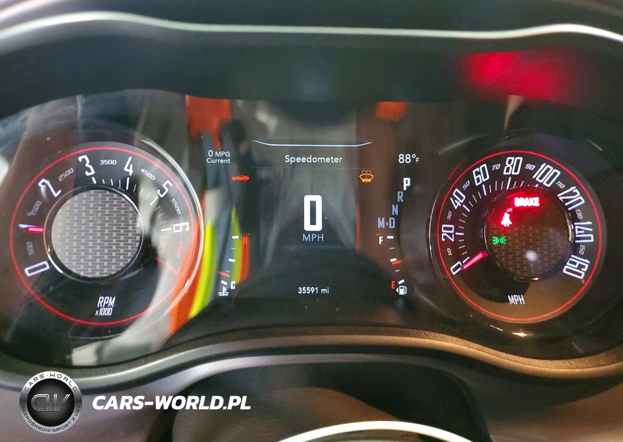 2023 Dodge Challenger Sxt VIN:2C3CDZGG6PH606552 - 9