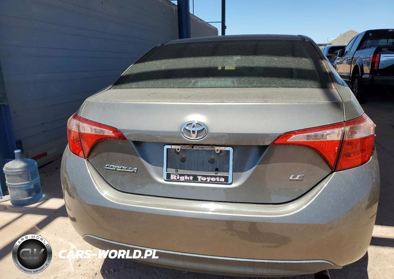 2019 Toyota Corolla Le VIN:2T1BURHE4KC229274 - 6