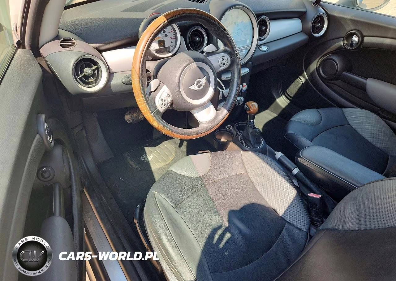 2007 Mini Cooper VIN:WMWMF33547TT52190 - 8