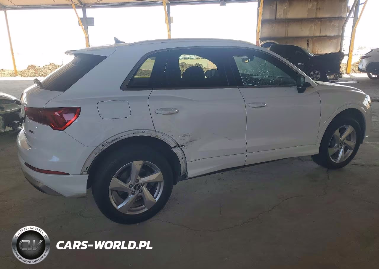 2019 Audi Q3 Premium VIN:WA1AECF36K1076483 - 3
