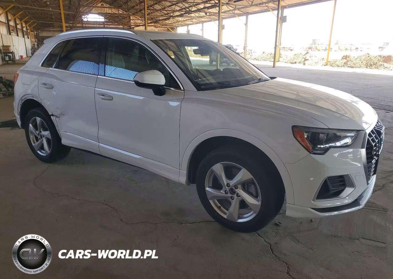 2019 Audi Q3 Premium VIN:WA1AECF36K1076483 - 4