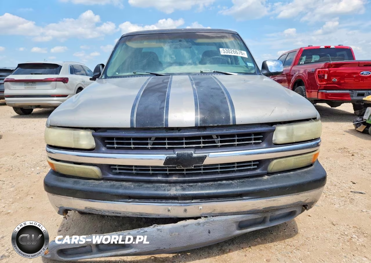 2002 Chevrolet Silverado C1500 VIN:2GCEC19V621272772 - 5