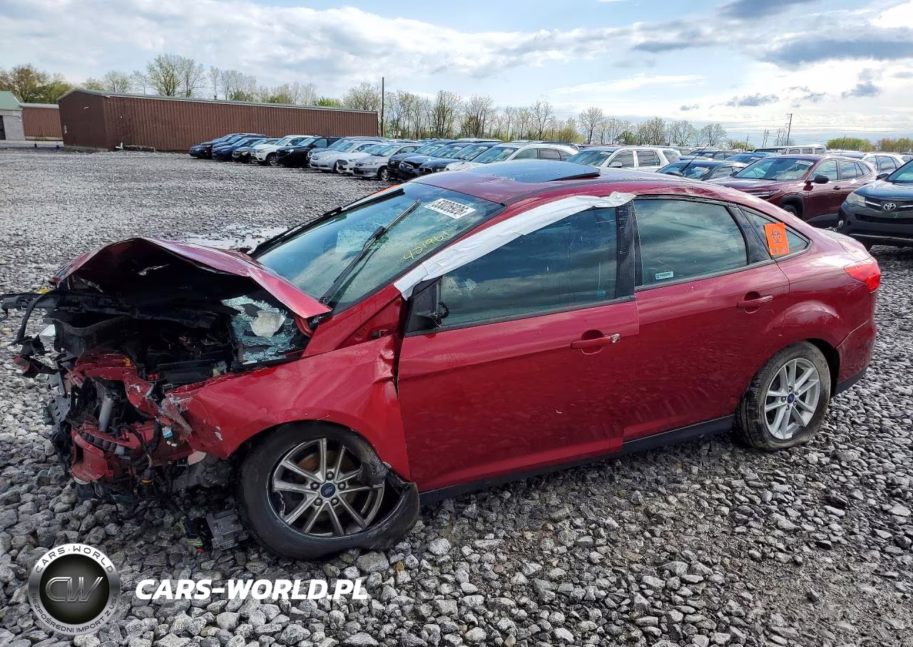 2016 Ford Focus Se VIN:1FADP3F22GL401961 - 1
