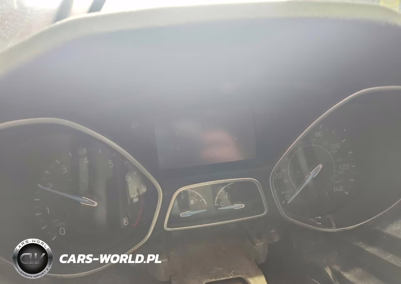 2016 Ford Focus Se VIN:1FADP3F22GL401961 - 9