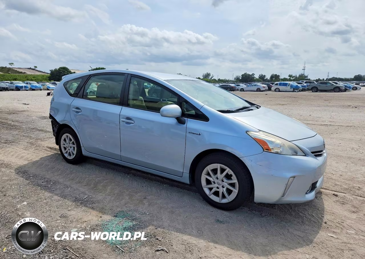 2012 Toyota Prius V Three VIN:JTDZN3EUXC3173498 - 4
