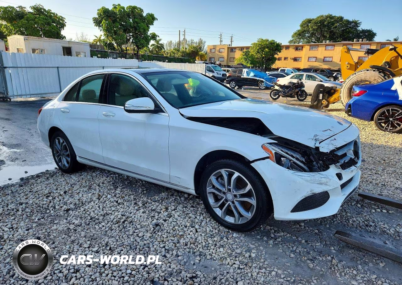 2015 Mercedes-Benz C 300 4Matic VIN:55SWF4KB4FU065019 - 4