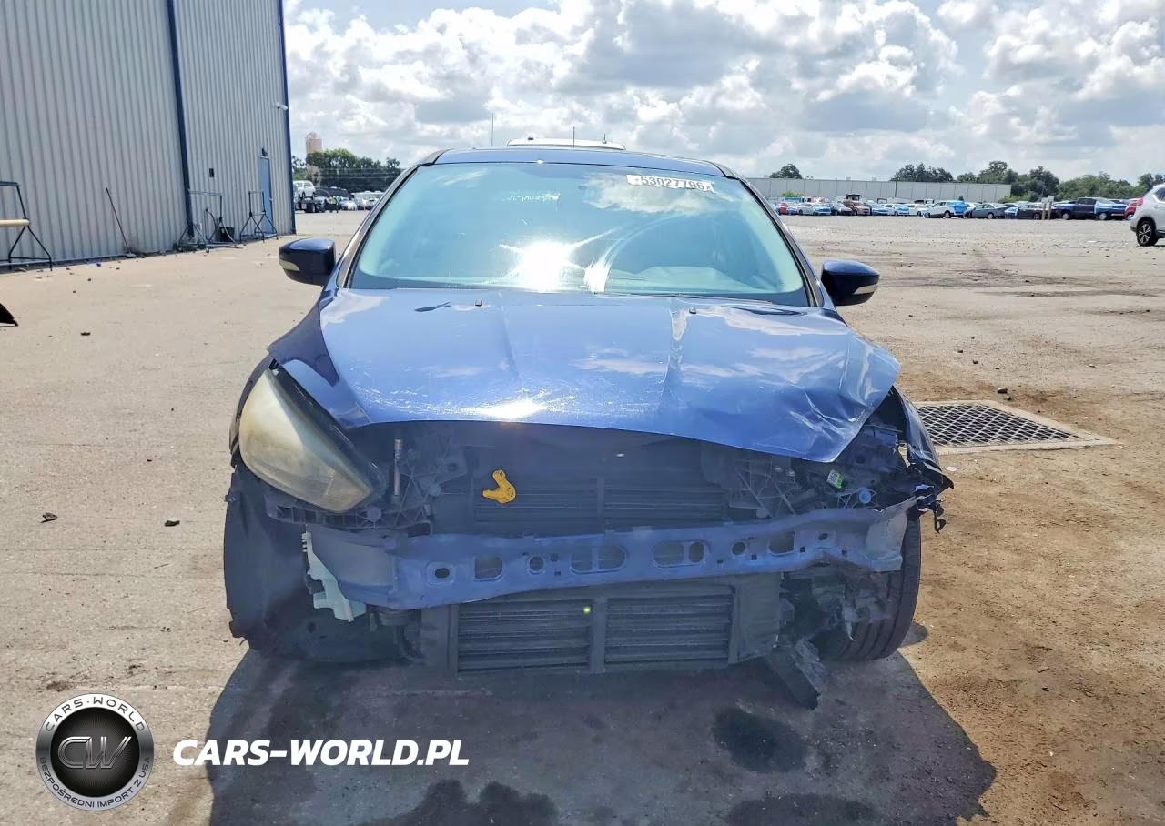 2017 Ford Focus Sel VIN:1FADP3M25HL327438 - 5