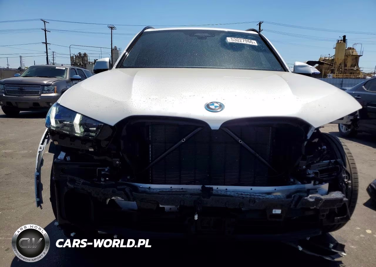 2026 BMW X5 xDrive50E VIN:5UX43EU03T9317351 - 5