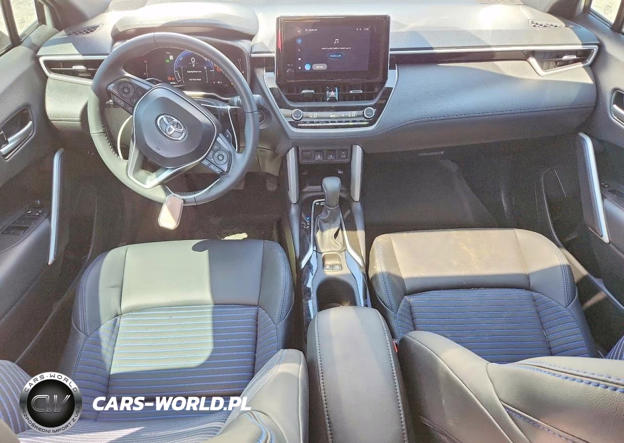 2025 Toyota Corolla Cross Hybrid Xse VIN:7MUFBABG2SV090634 - 8