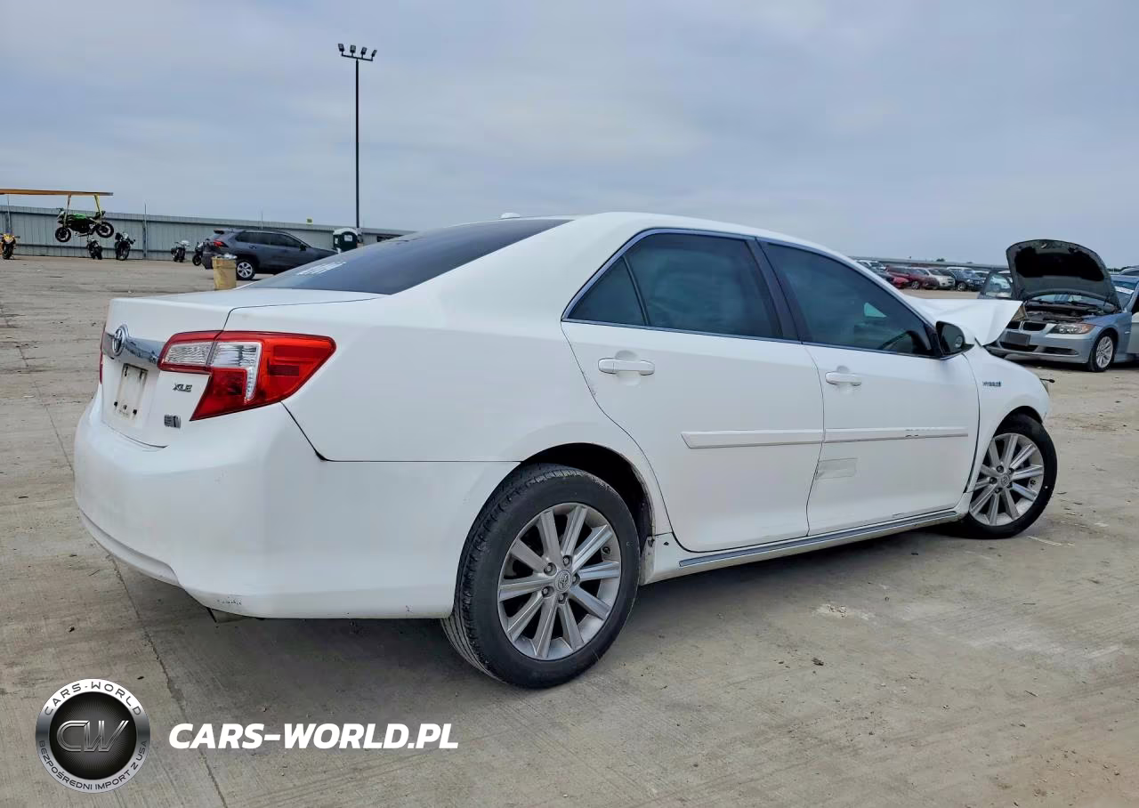 2013 Toyota Camry Hybrid Xle VIN:4T1BD1FK4DU089464 - 3
