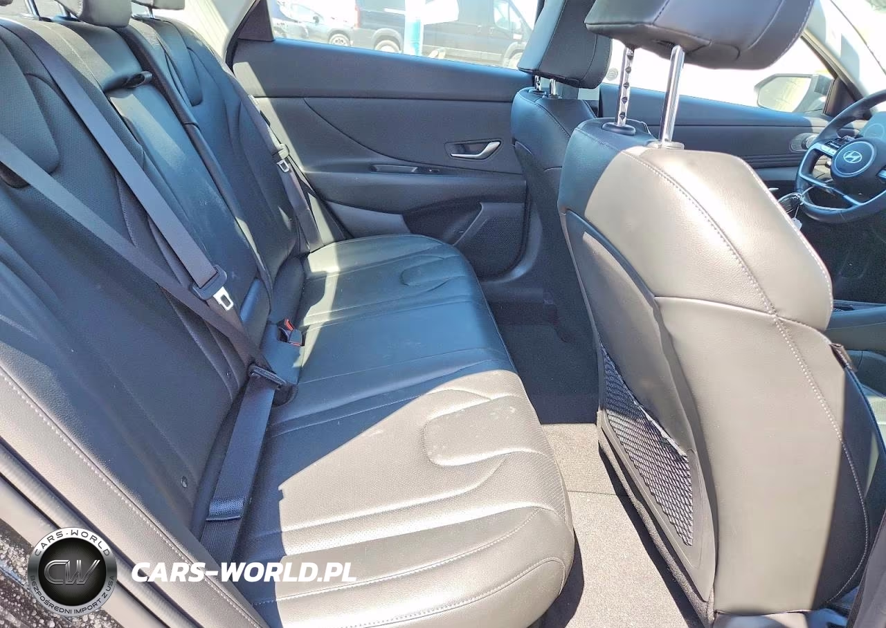 2025 Hyundai Elantra Limited VIN:KMHLN4DJ5SU124586 - 10