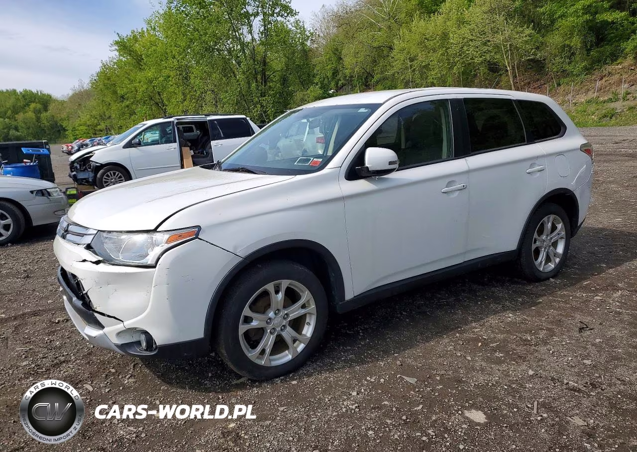 2015 Mitsubishi Outlander Se – zdjęcie 1 z 13