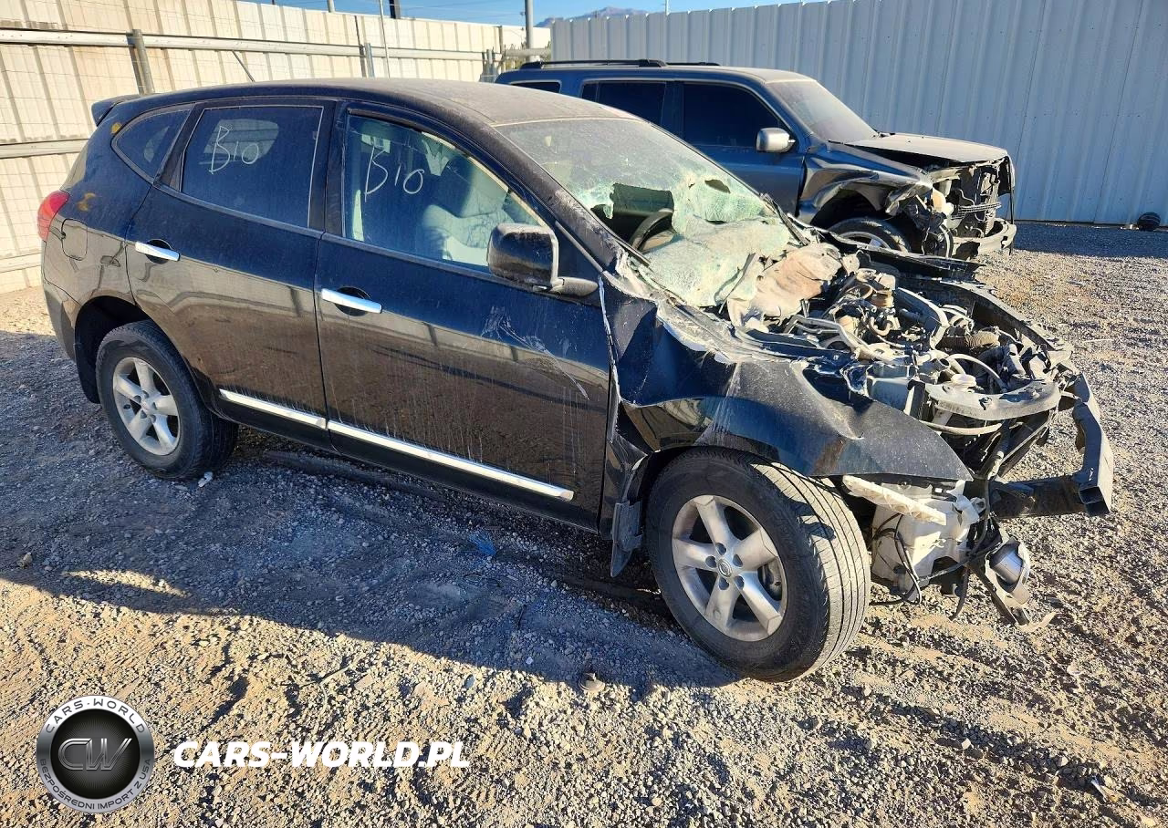 2013 Nissan Rogue S VIN:JN8AS5MV1DW645961 - 4