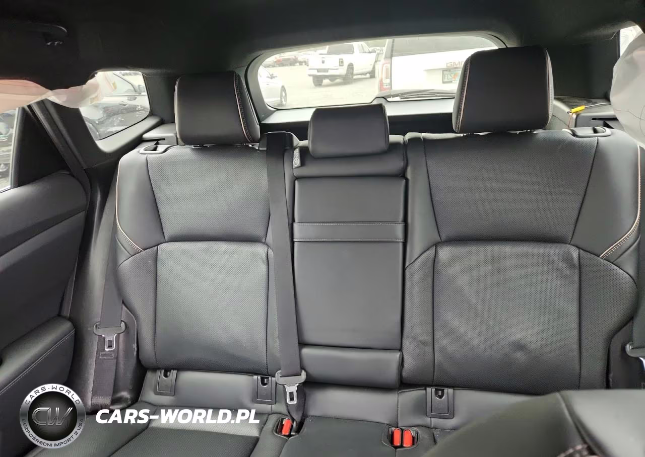 2025 Toyota Crown Signia Xle VIN:JTDACAAJ3S3019068 - 10