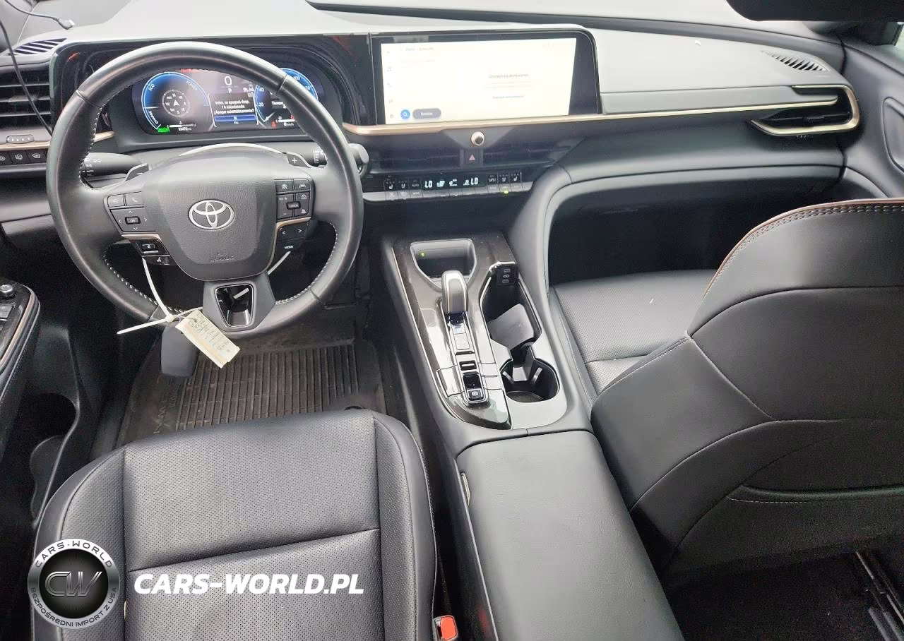 2025 Toyota Crown Signia Xle VIN:JTDACAAJ3S3019068 - 8