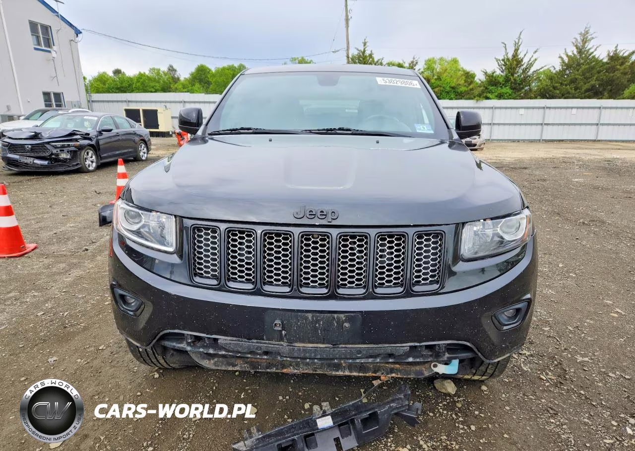 2015 Jeep Grand Cherokee Laredo VIN:1C4RJFAG2FC609004 - 5