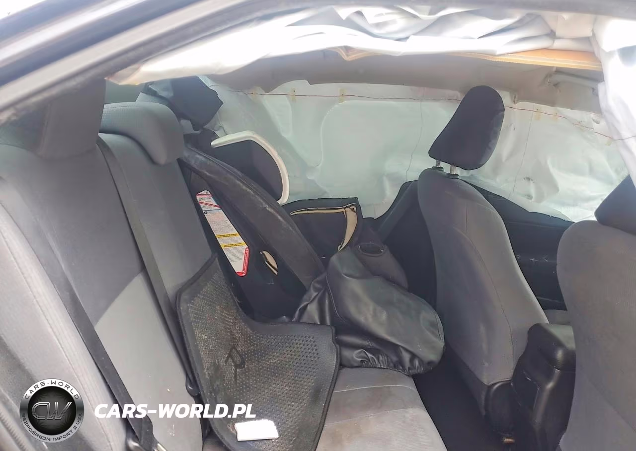 2017 Toyota Corolla L VIN:5YFBURHE1HP635246 - 10